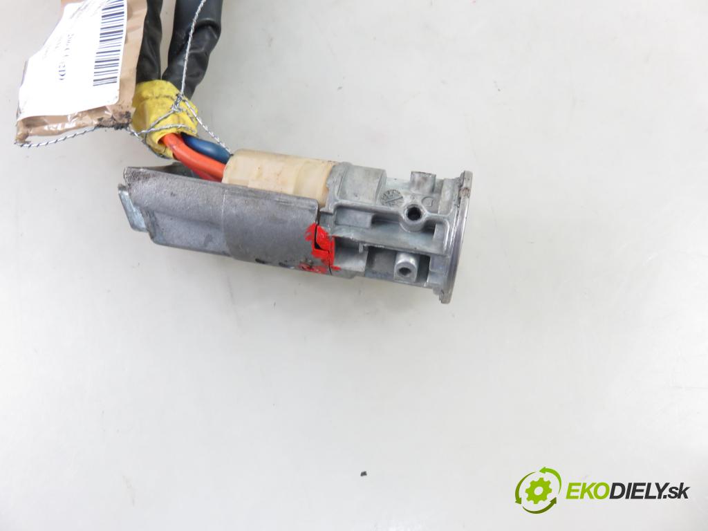 PEUGEOT 206 CC (2D) CABRIO 2002 100,00 2.0 S16 - RFN (EW10J4) 1997,00 spinačka  (Spínacie skrinky a kľúče)