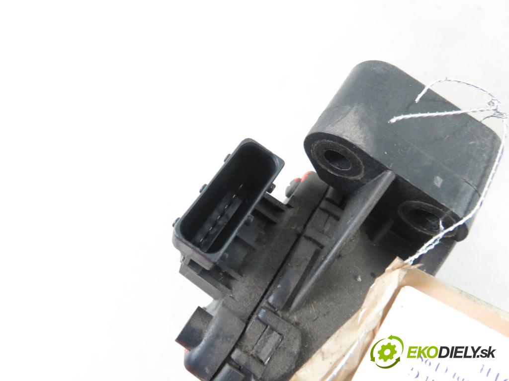 OPEL ASTRA G Kombi (T98) KOMBI 2004 74,00 2.0 DTI 16V 101 - X 20 DTH 1995,00 Potenciometer plynu 9157998BK (Pedále)