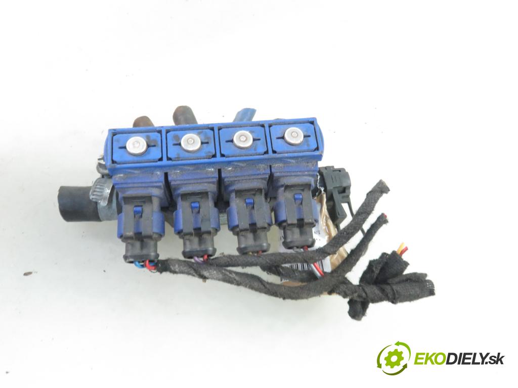 OPEL ASTRA G coupe (F07_) COUPE 2000 85,00 1.8 16V - X 18 XE1 1796,00 Lišta vstrekovacia LPG 110R000140 ; 67R010199