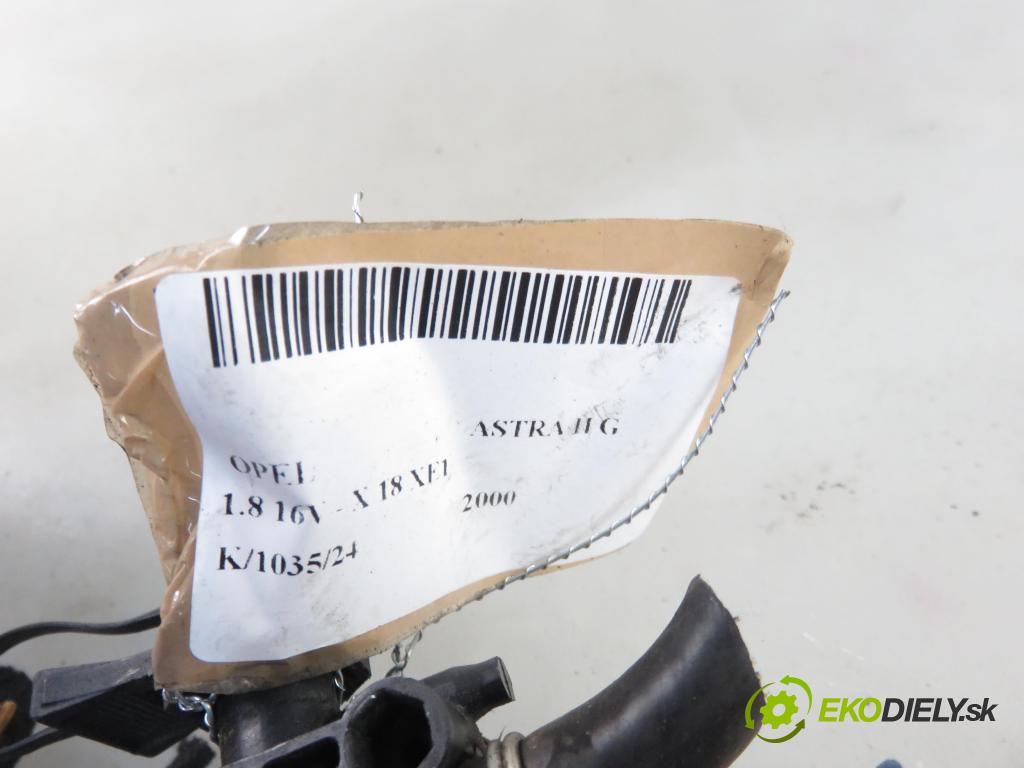 OPEL ASTRA G coupe (F07_) COUPE 2000 85,00 1.8 16V - X 18 XE1 1796,00 Lišta vstrekovacia LPG 110R000140 ; 67R010199