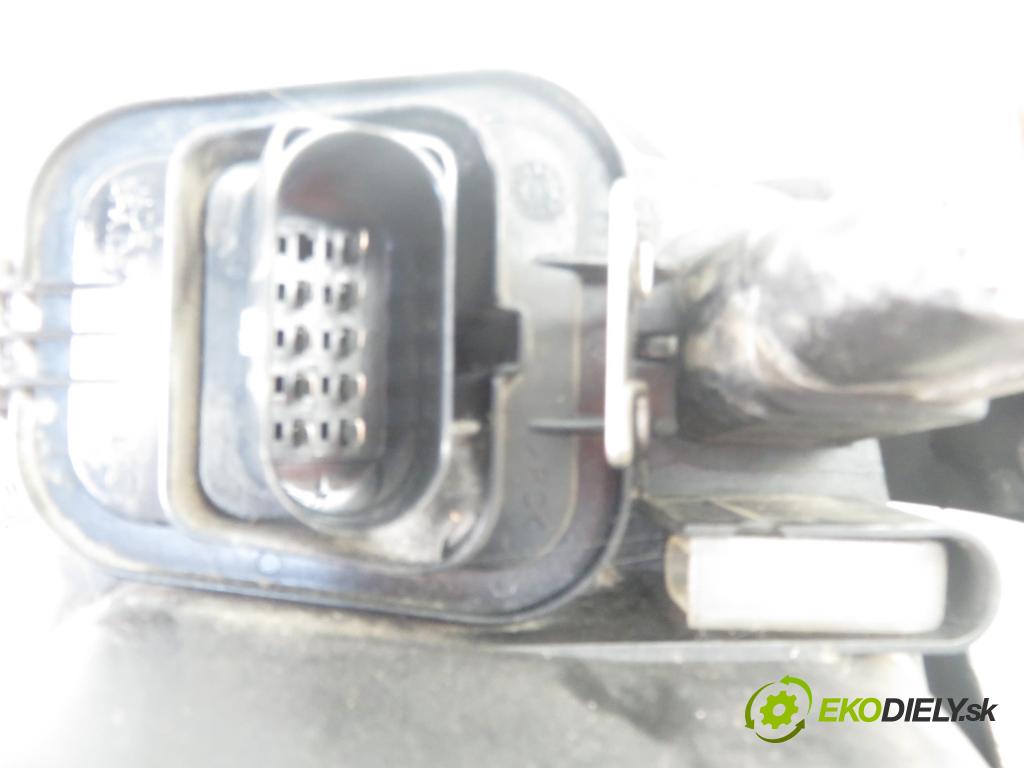 VW GOLF IV (1J1) HB 1998 50,00 1.9 SDI - AGP 1896,00 Svetlo PP 1J1941016B