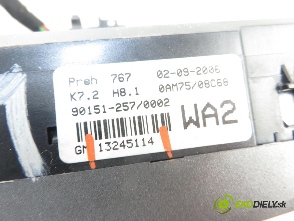 OPEL ZAFIRA B (A05) MINIVAN 2005 74,00 1.9 CDTI 8V 101 - Z 19 DTL 1910,00 Panel kúrenia KLIMATIZACE: 13245114