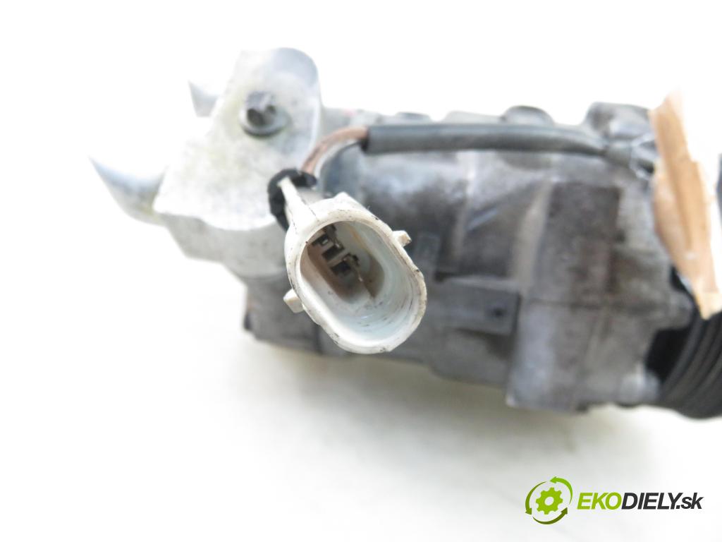 OPEL CORSA C (X01) HB 2002 55,00 1.7 DTI - Y 17 DT 1686,00 KOMPRESOR: klimatizace  (Kompresory)