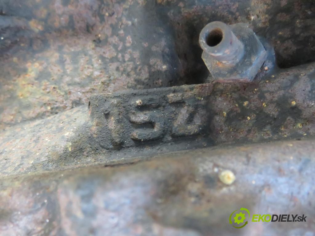 TOYOTA YARIS (_P1_) HB 2000 50,00 1.0 VVT- i 68 - 1SZ-FE 998,00 Motor benz. 1SZFE