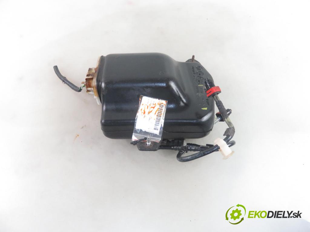 MAZDA 3 (BK) HB 2006 80,00 1.6 DI Turbo 109 - Y601 (PSA) 1560,00 Nádržka KAPALINA: FAP 3N619C103AC