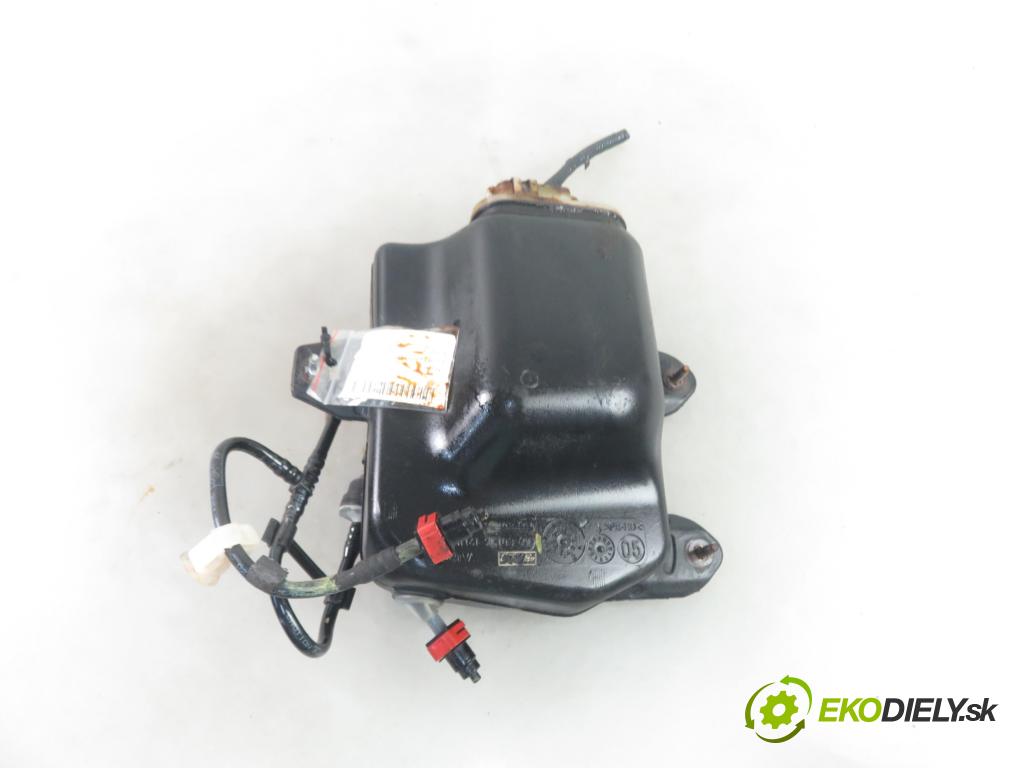 MAZDA 3 (BK) HB 2006 80,00 1.6 DI Turbo 109 - Y601 (PSA) 1560,00 Nádržka KAPALINA: FAP 3N619C103AC