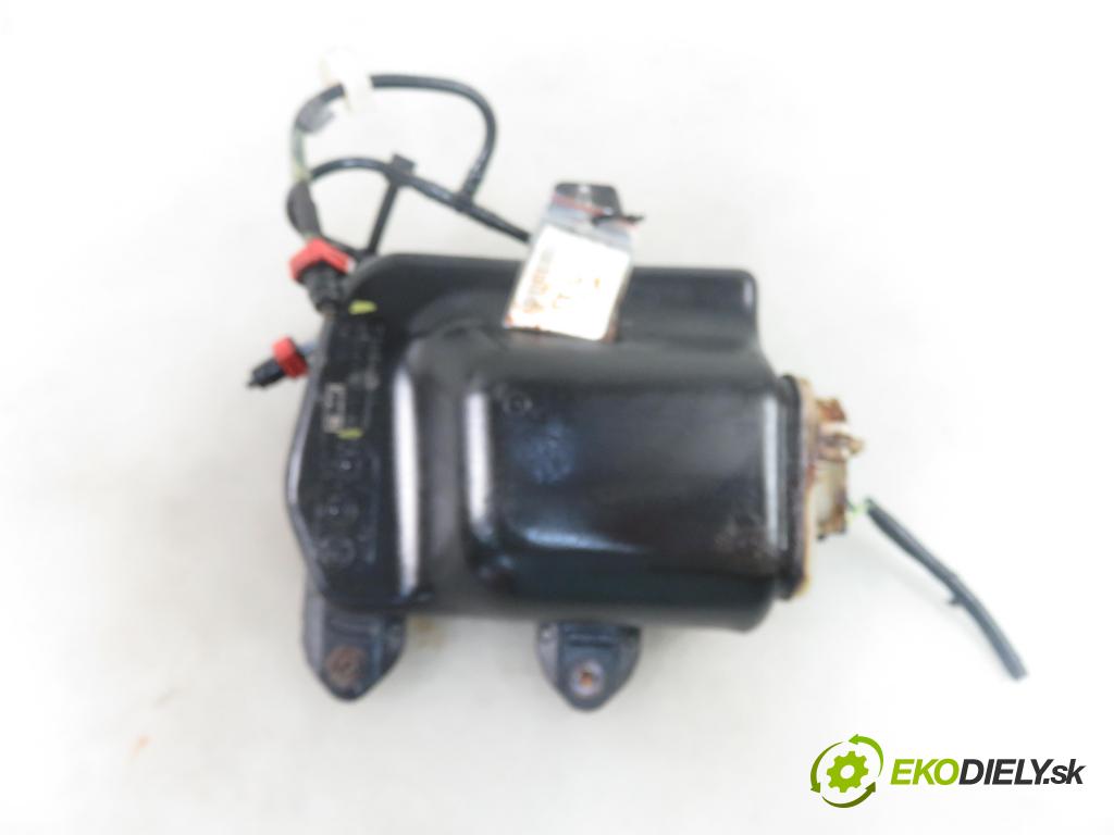 MAZDA 3 (BK) HB 2006 80,00 1.6 DI Turbo 109 - Y601 (PSA) 1560,00 Nádržka KAPALINA: FAP 3N619C103AC