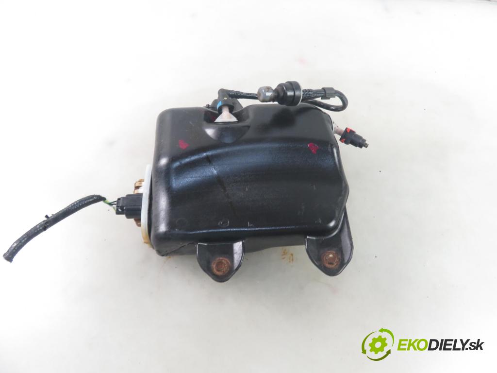 MAZDA 3 (BK) HB 2006 80,00 1.6 DI Turbo 109 - Y601 (PSA) 1560,00 Nádržka KAPALINA: FAP 3N619C103AC