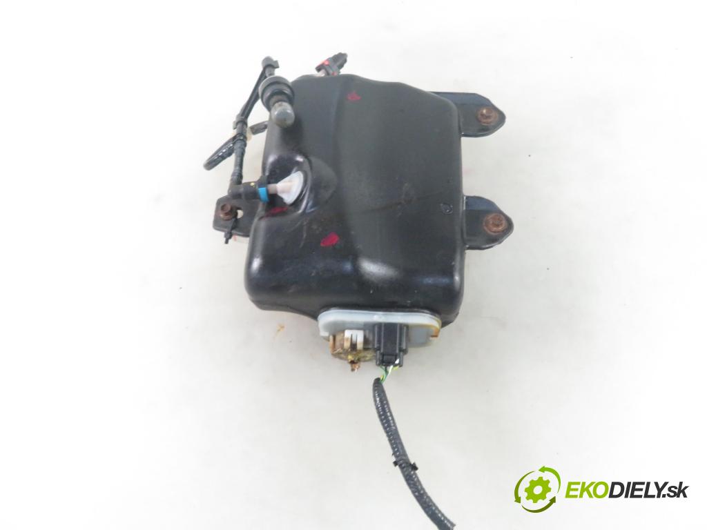 MAZDA 3 (BK) HB 2006 80,00 1.6 DI Turbo 109 - Y601 (PSA) 1560,00 Nádržka KAPALINA: FAP 3N619C103AC