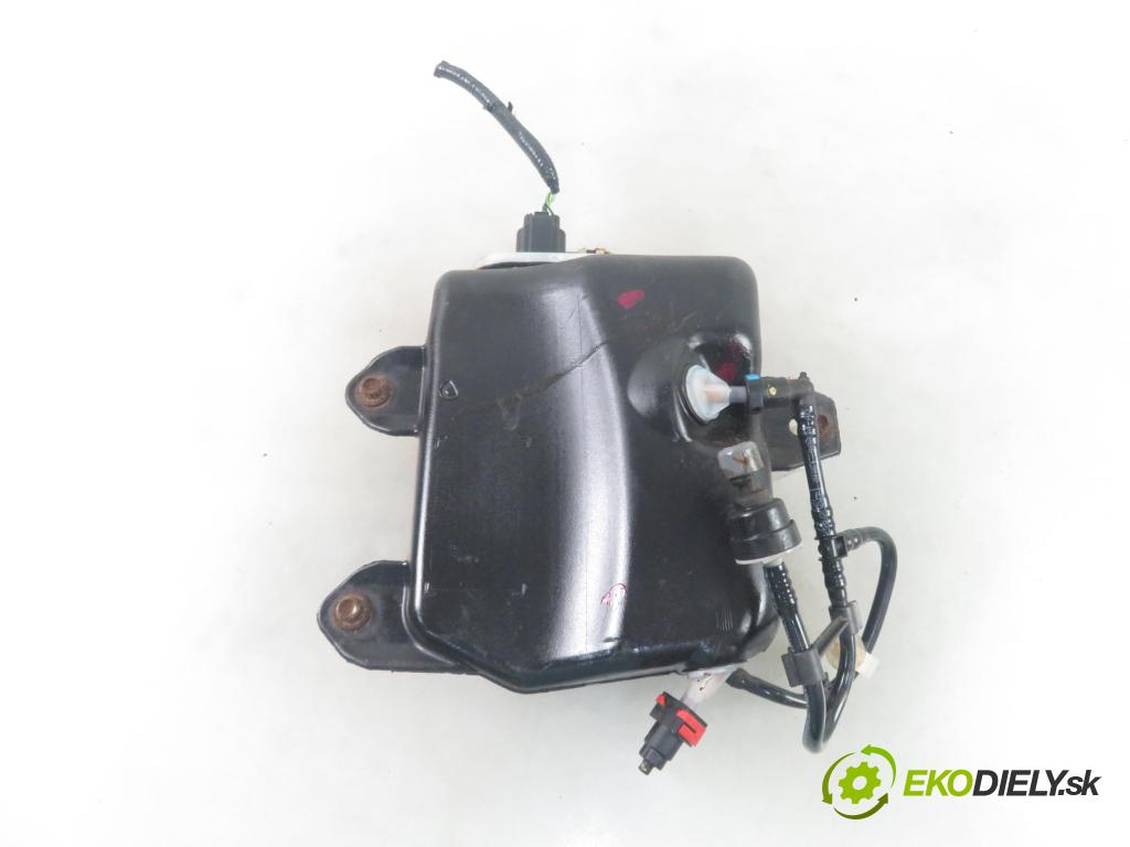 MAZDA 3 (BK) HB 2006 80,00 1.6 DI Turbo 109 - Y601 (PSA) 1560,00 Nádržka KAPALINA: FAP 3N619C103AC