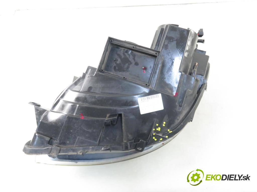 CITROEN C8 (EA_, EB_) VAN 2003 94,00 2.2 HDi - 4HW (DW12TED4) 2179,00 Svetlo PP 1494315080