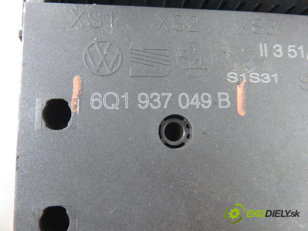 VW POLO (9N_) HB 2002 40,00 1.2 6V 54 - AWY 1198,00 MODUL komfortu 6Q1937049B ; 5WK48212