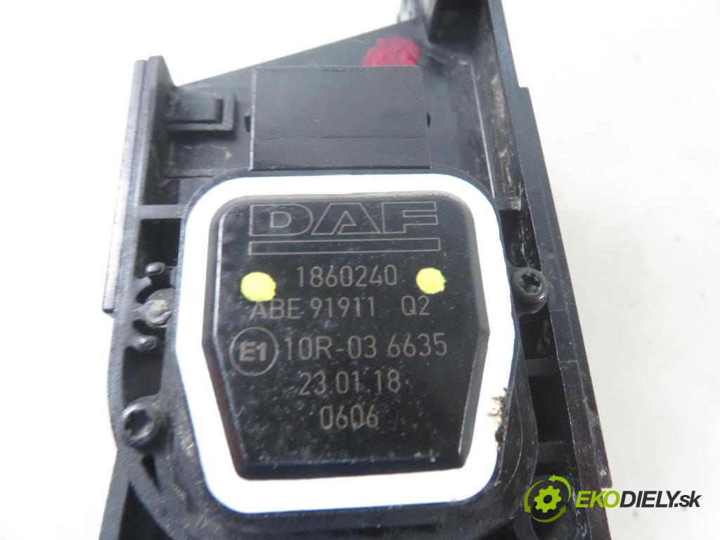 DAF CF CIĄGNIK SIODŁOWY 2018 355,00 FT 480 MX-13 355 H2 12902,00 Potenciometer plynu 1860240 (Pedál)