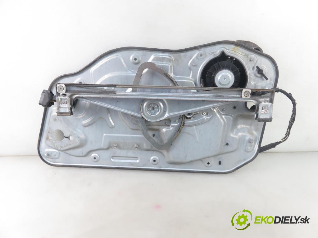 VOLVO V50 (MW) KOMBI 2004 100,00 2.0 D 136 - D 4204 T (PSA) 1997,00 mechanismus oken 8679080 ; 30737675 ; 0682156