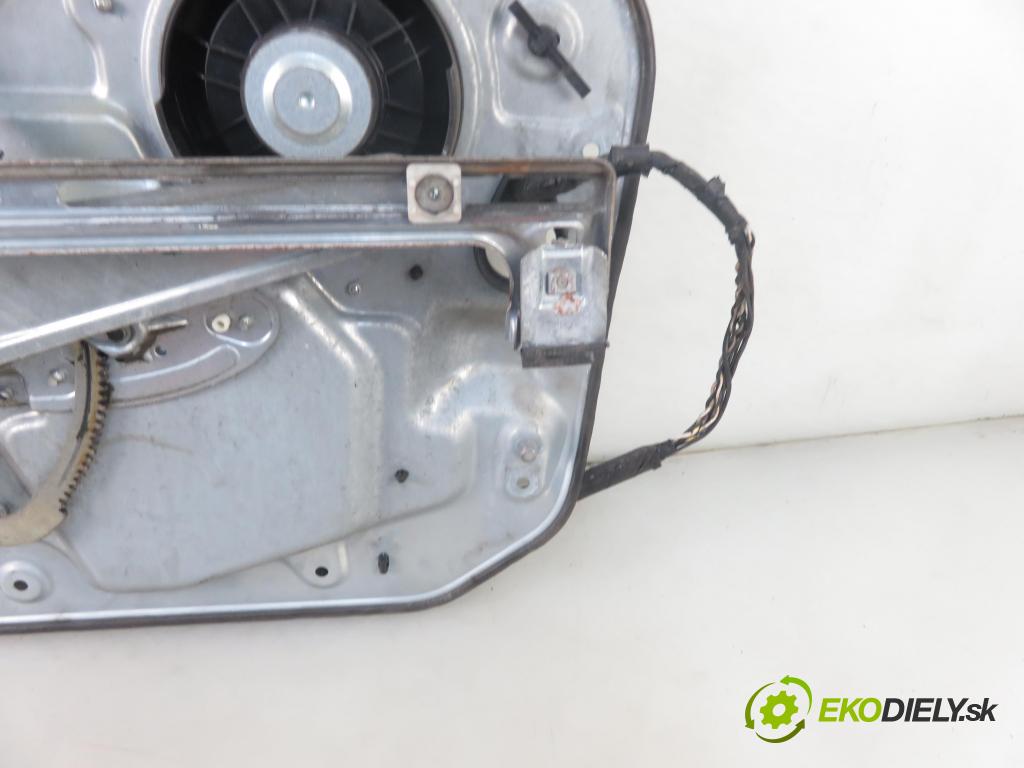 VOLVO V50 (MW) KOMBI 2004 100,00 2.0 D 136 - D 4204 T (PSA) 1997,00 mechanismus oken 8679080 ; 30737675 ; 0682156