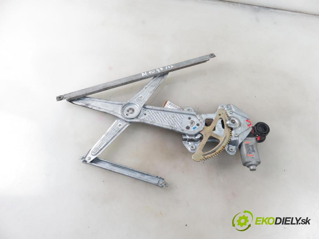 TOYOTA YARIS (_P1_) HB 2000 50,00 1.0 VVT- i 68 - 1SZ-FE 998,00 mechanismus oken 8572052020 ; 0621009992