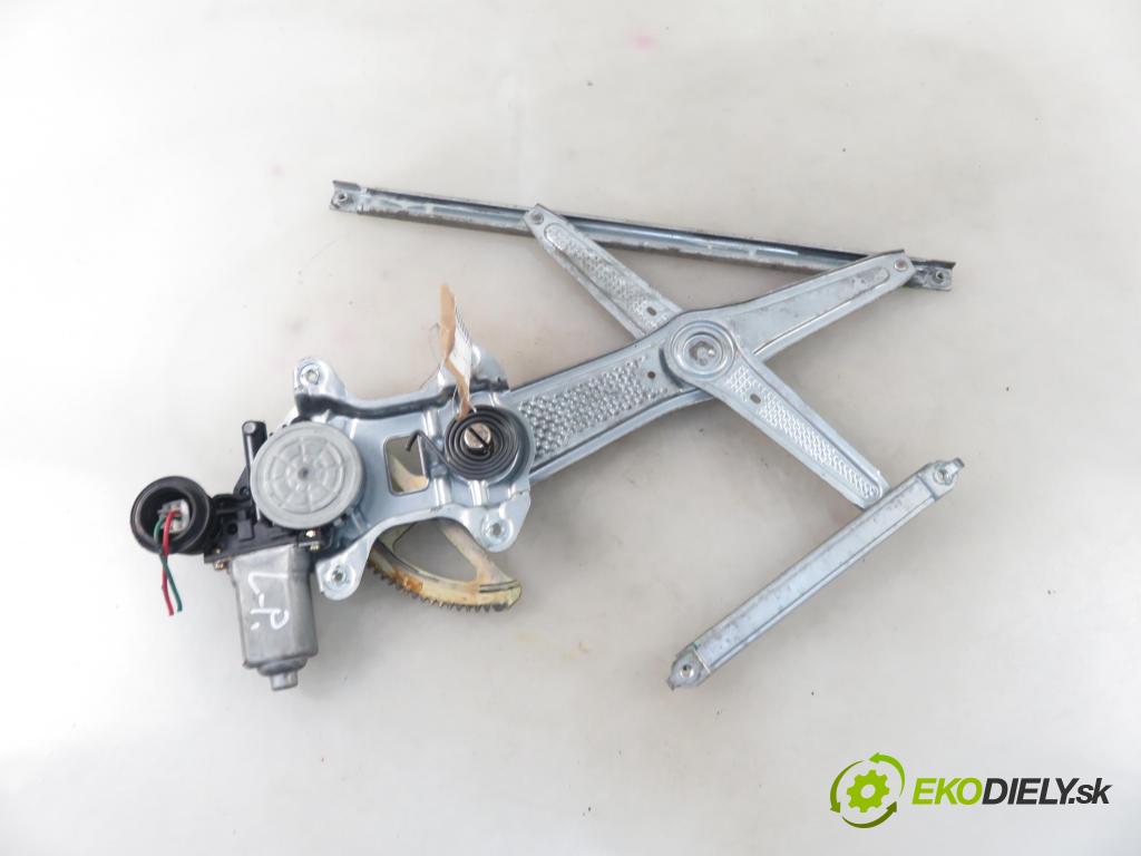 TOYOTA YARIS (_P1_) HB 2000 50,00 1.0 VVT- i 68 - 1SZ-FE 998,00 mechanismus oken 8572052020 ; 0621009992