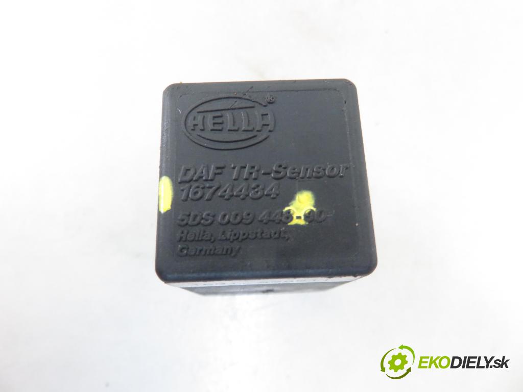 DAF CF CIĄGNIK SIODŁOWY 2018 355,00 FT 480 MX-13 355 H2 12902,00 RELÉ: 1674434