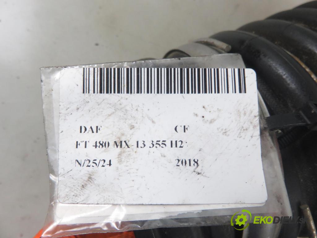 DAF CF CIĄGNIK SIODŁOWY 2018 355,00 FT 480 MX-13 355 H2 12902,00 Rúra intercoolera turba 1813208