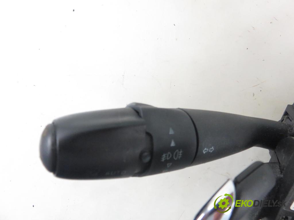 CITROEN C4 I (LC_) HB 2006 80,00 1.6 HDi 109 - 9HZ (DV6TED4) 1560,00 páčka/prepínač 96627927XT