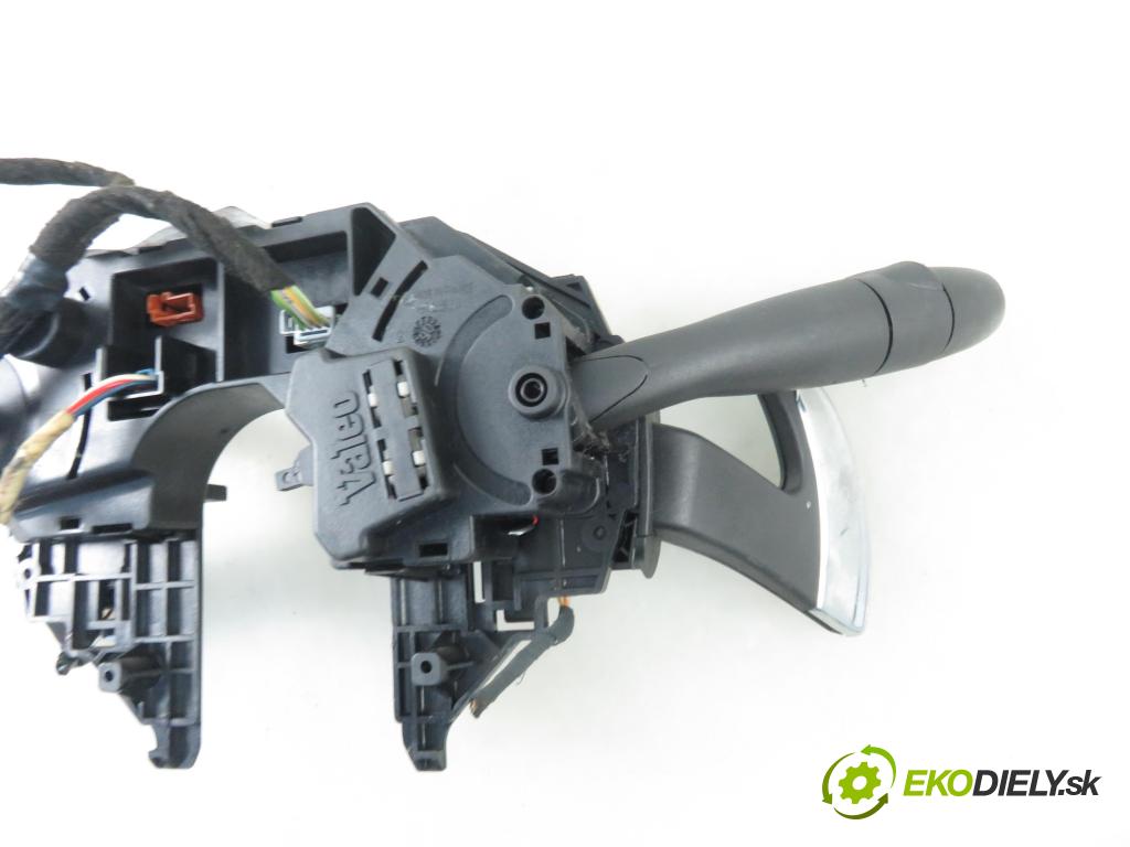 CITROEN C4 I (LC_) HB 2006 80,00 1.6 HDi 109 - 9HZ (DV6TED4) 1560,00 páčka/prepínač 96627927XT