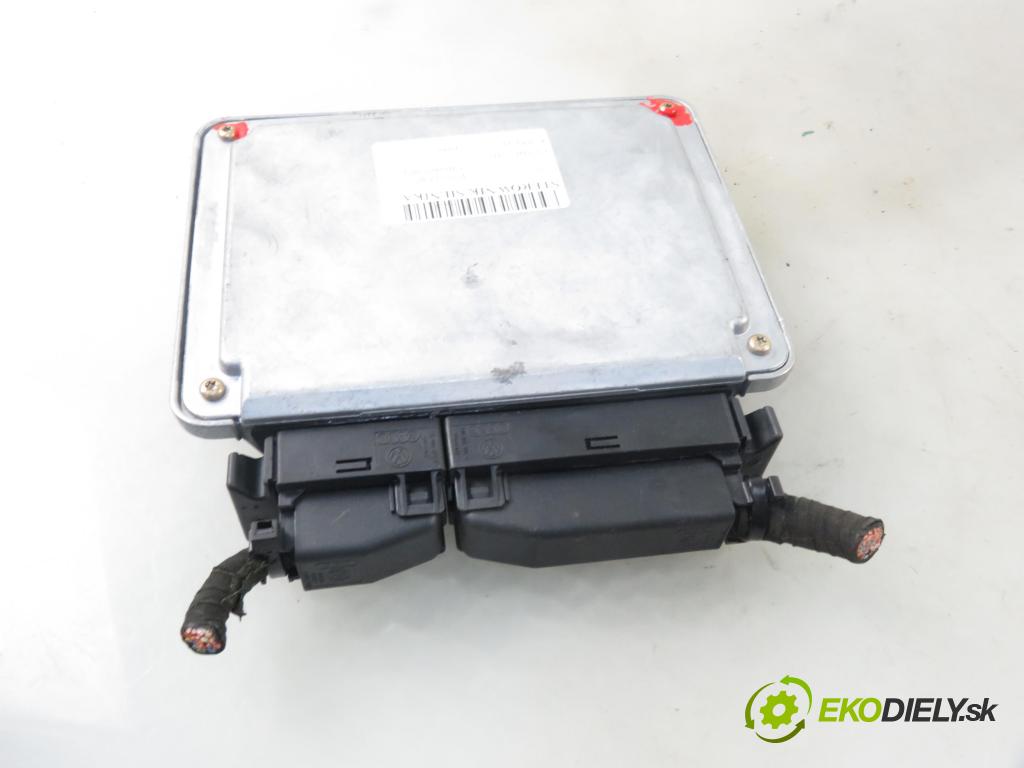 VW PASSAT B5 Variant (3B5) KOMBI 1999 66,00 1.9 TDI 90 - AHU 1896,00 Riadiaca jednotka Motor 038906018FS ; 0281010171