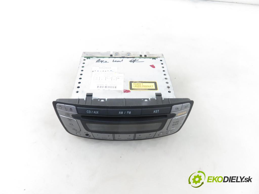 TOYOTA AYGO (_B1_) HB 2006 50,00 1.0 68 - 1KR-FE 998,00 RADIO CD 861200H010