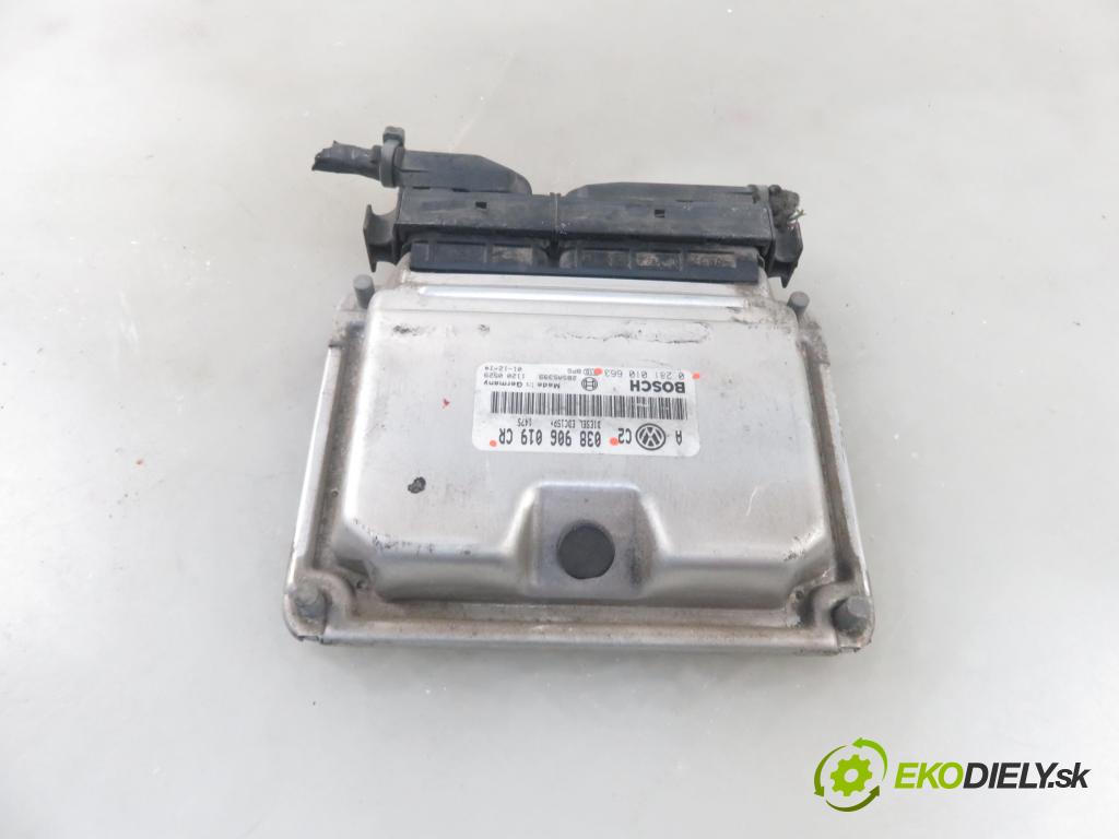 VW BORA Variant (1J6) KOMBI 2002 74,00 1.9 TDI - AXR 1896,00 Riadiaca jednotka Motor 038906019CR ; 0281010663