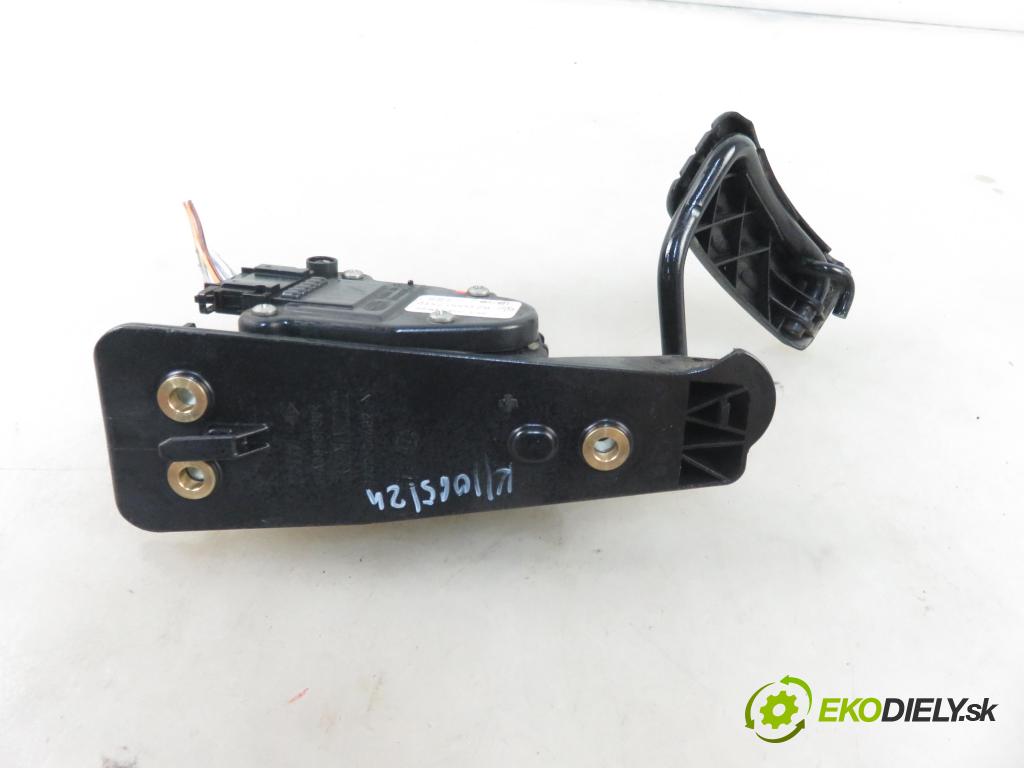 RENAULT ESPACE IV (JK0/1_) VAN 2004 85,00 1.9 dCi 116 - F9Q 820 1870,00 Potenciometer plynu 8200007512 ; 6PV00811922 (Pedále)