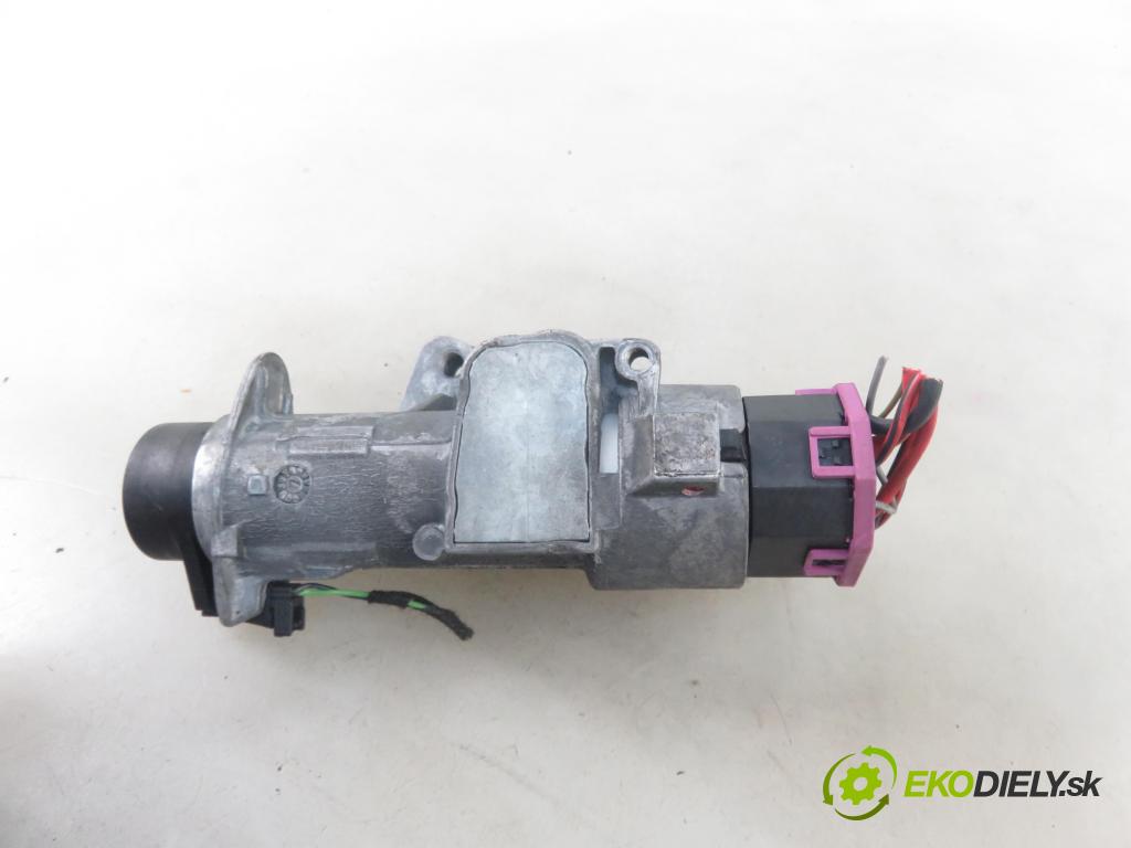 SKODA FABIA II (542) HB 2007 44,00 1.2 - BBM 1198,00 spinačka 4B0905851C (Spínacie skrinky a kľúče)