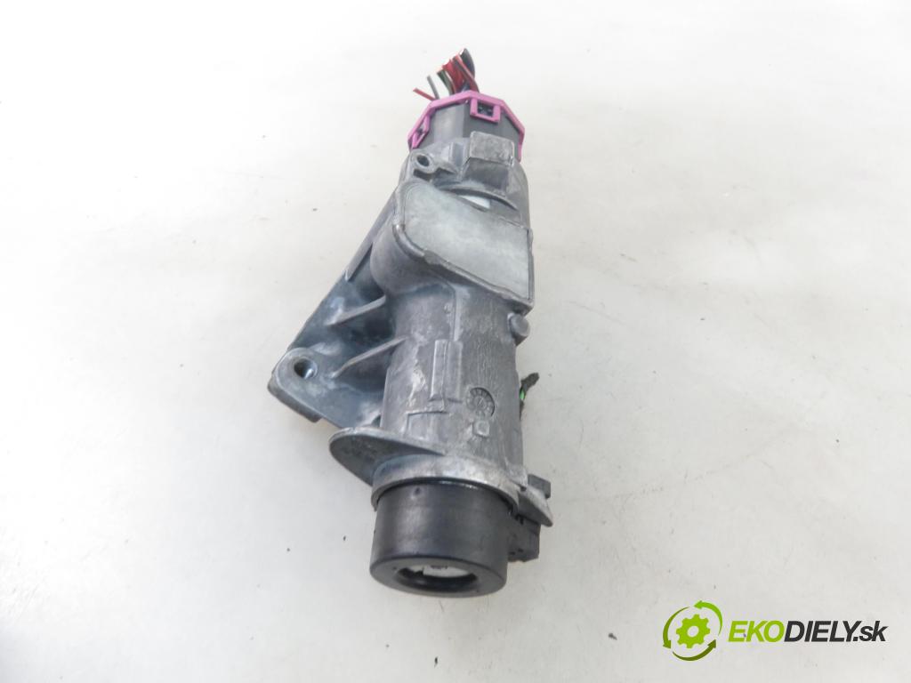 SKODA FABIA II (542) HB 2007 44,00 1.2 - BBM 1198,00 spinačka 4B0905851C (Spínacie skrinky a kľúče)