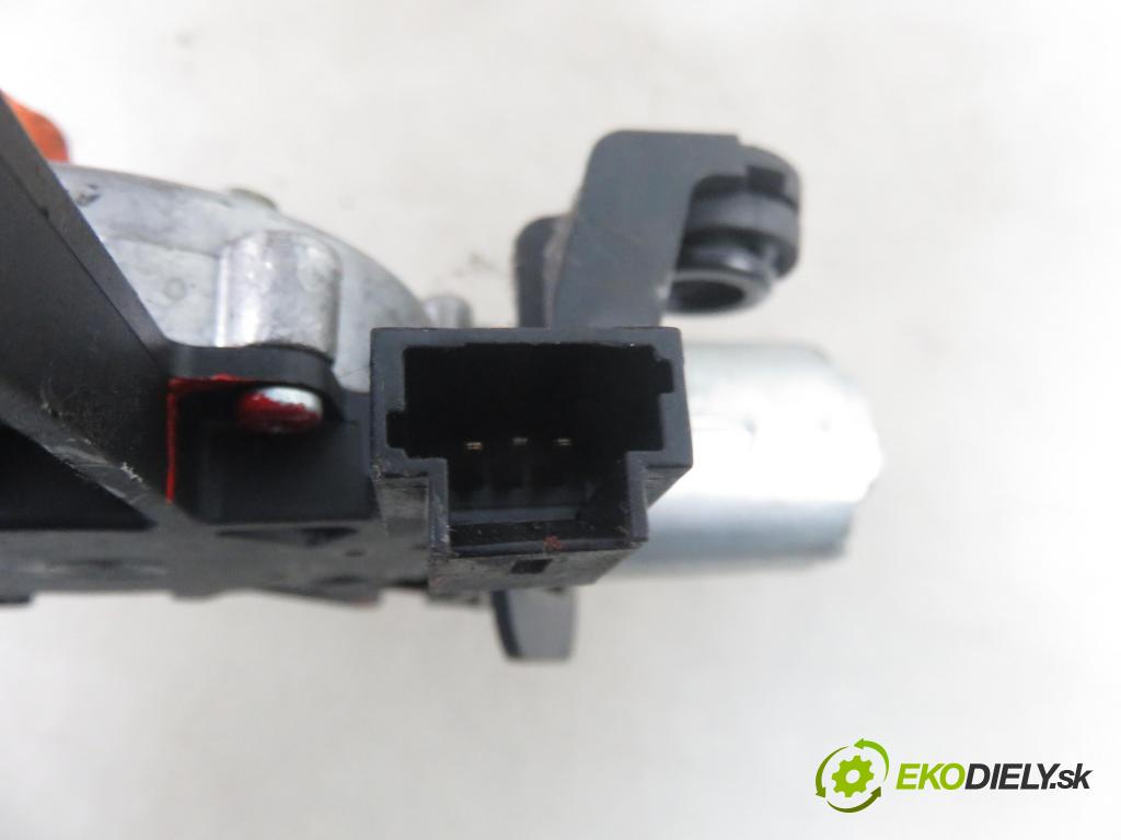CITROEN C4 Grand Picasso I (UA_) VAN 2008 80,00 1.6 HDi - 9HZ (DV6TED4) 1560,00 motorek stěrače ZADNÍ: 0390201807 ; 9646803180