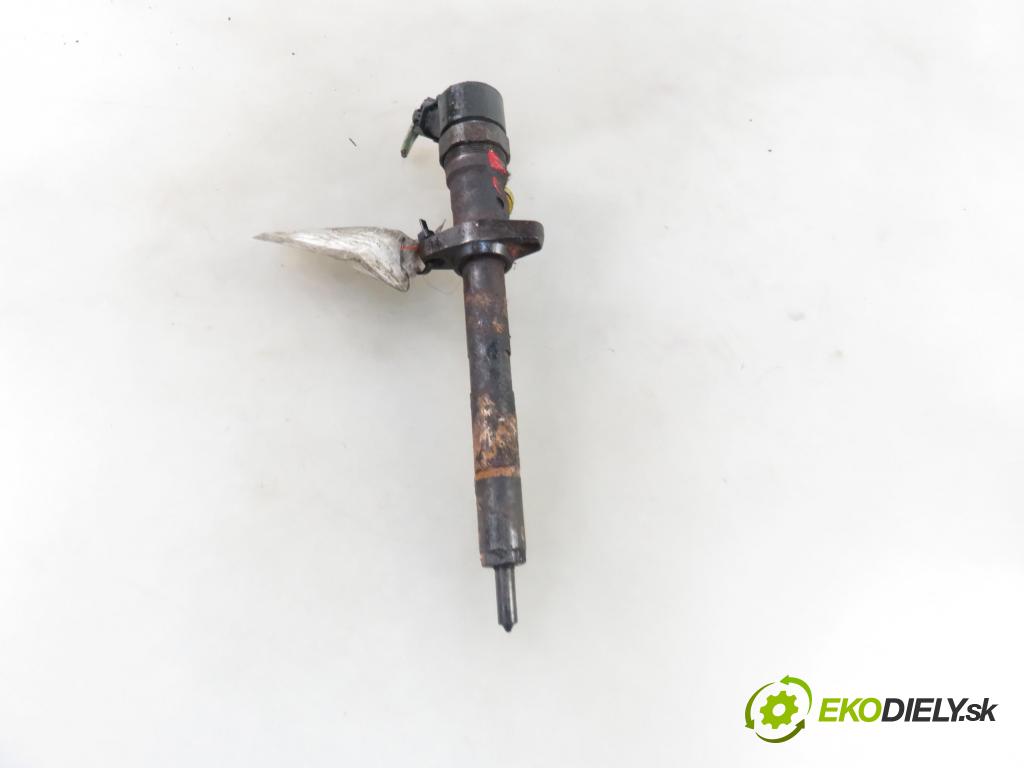 CITROEN C8 (EA_, EB_) VAN 2003 94,00 2.2 HDi - 4HW (DW12TED4) 2179,00 vstrekovač 0445110036 ; 9637277980 (Vstrekovače)