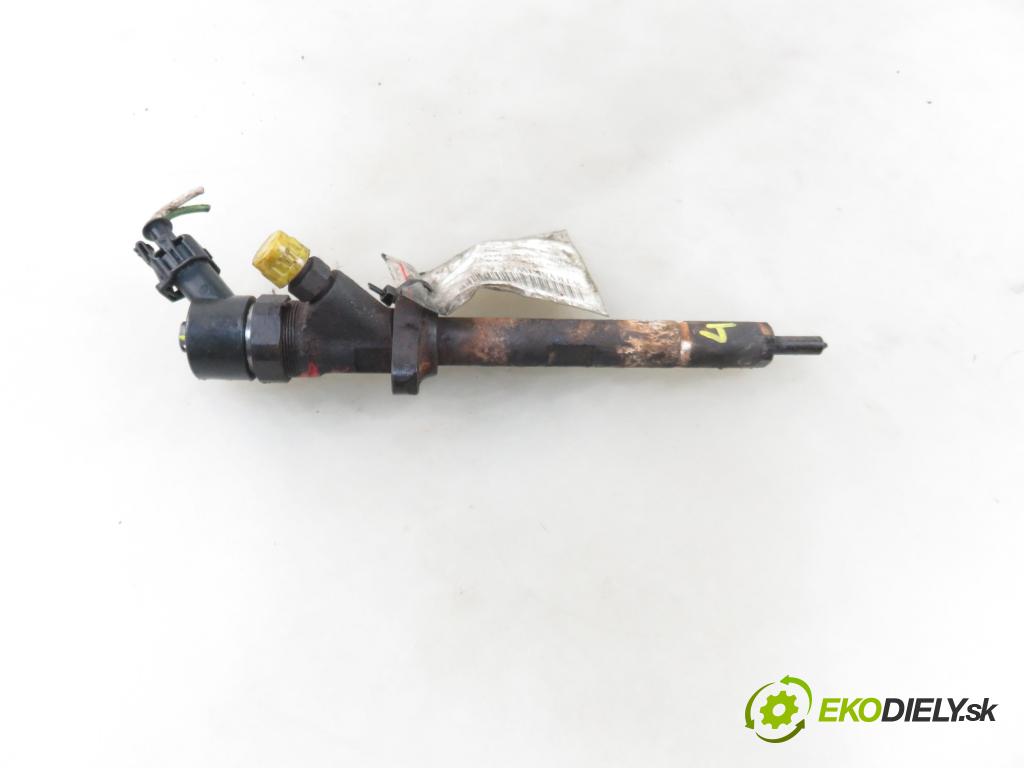 CITROEN C8 (EA_, EB_) VAN 2003 94,00 2.2 HDi - 4HW (DW12TED4) 2179,00 vstrekovač 0445110036 ; 9637277980 (Vstrekovače)
