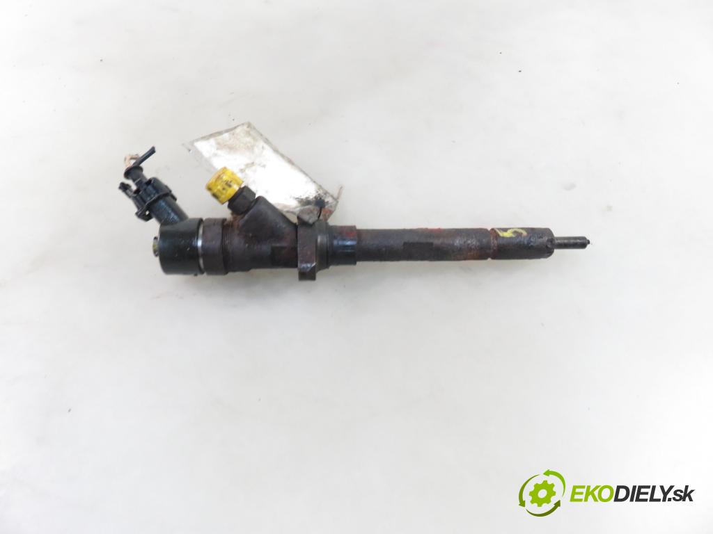 CITROEN C8 (EA_, EB_) VAN 2003 94,00 2.2 HDi - 4HW (DW12TED4) 2179,00 vstrekovač 0445110036 ; 9637277980 (Vstrekovače)