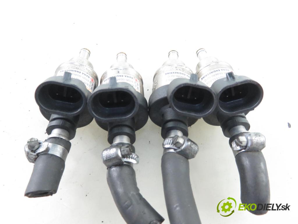 VW BORA (1J2) SEDAN 2000 85,00 2 - APK 1984,00 lišta vstřikovací LPG H2001