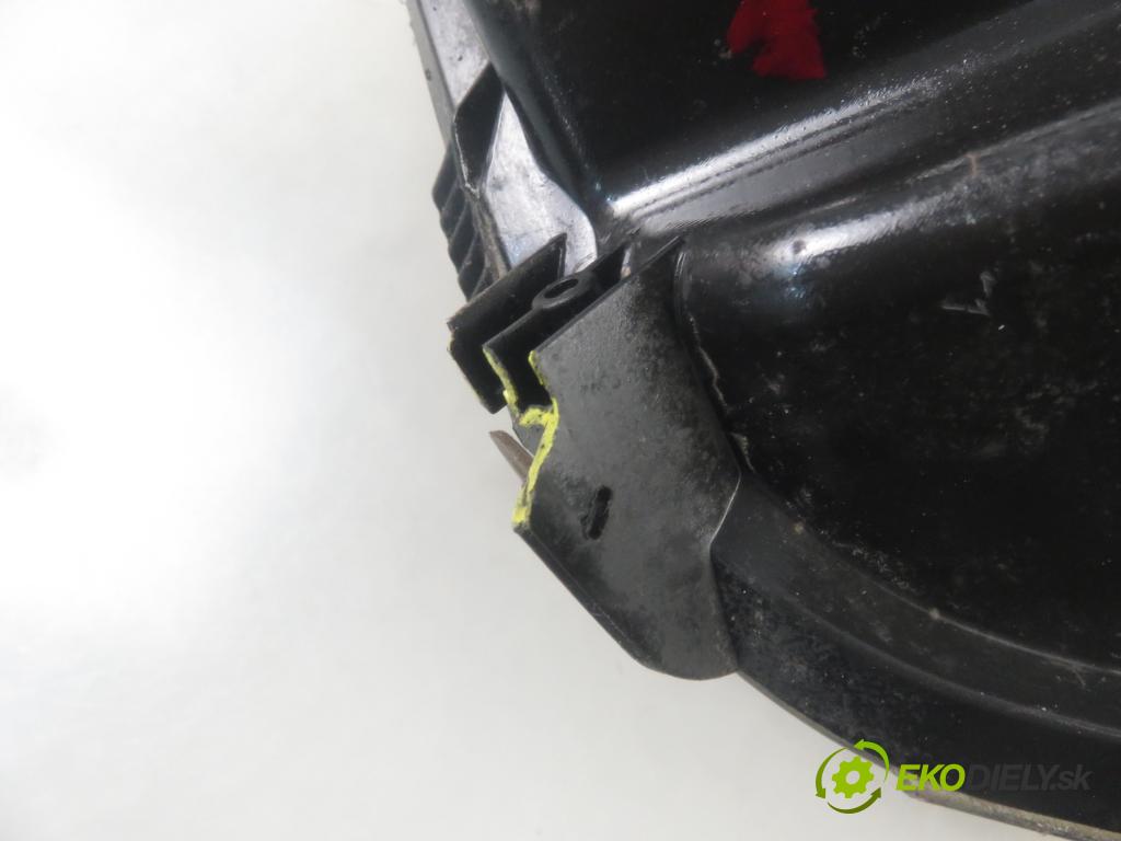 OPEL ASTRA H (A04) HB 2005 77,00 1.6 - Z 16 XEP 1598,00 Svetlo LP