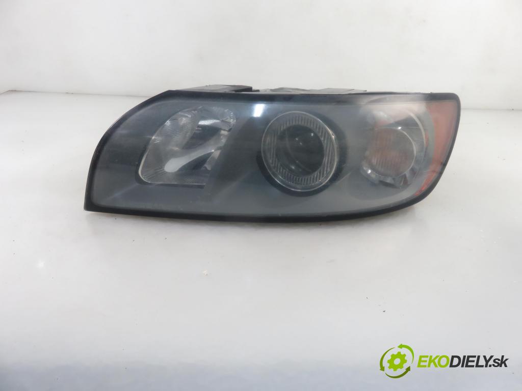 VOLVO V50 (MW) KOMBI 2004 100,00 2.0 D 136 - D 4204 T (PSA) 1997,00 Svetlo LP 30698885