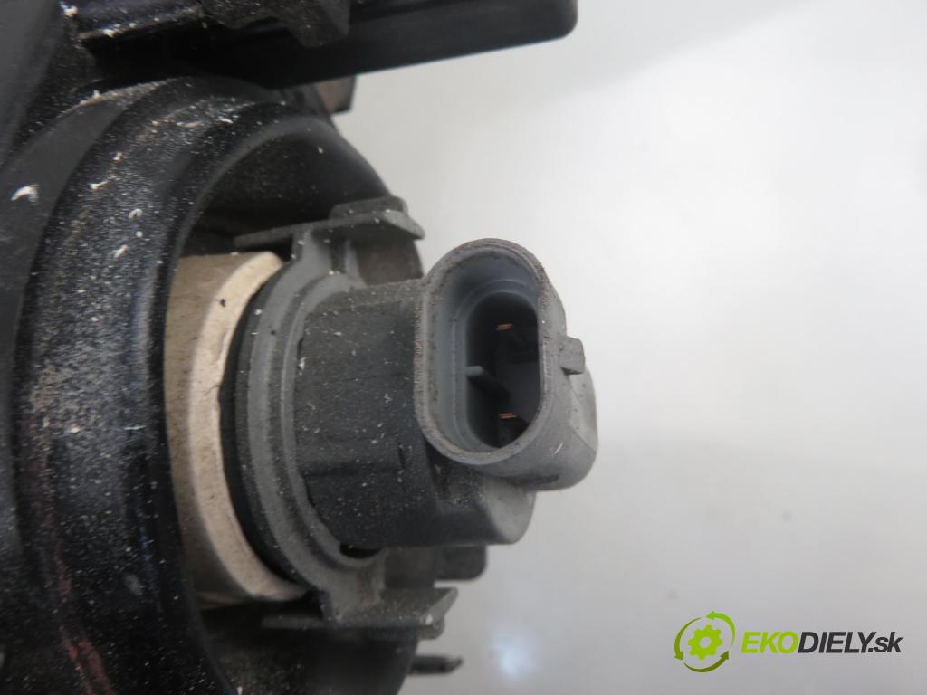 BMW 3 Touring (E46) KOMBI 2001 135,00 330 d - M57 D30 184 (306D1) 2926,00 Svetlo PP 6902746