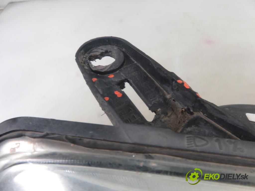 PEUGEOT PARTNER Combispace (5F) KOMBIVAN 2004 51,00 1.9 D - WJY (DW8B) 1868,00 Svetlo PP