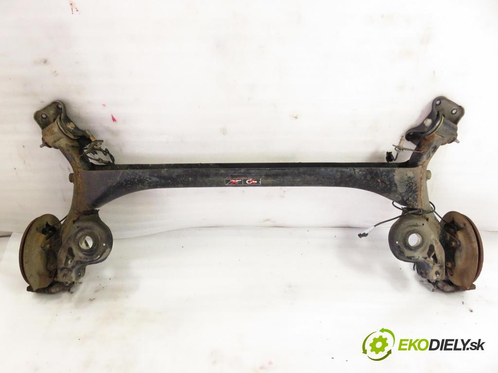 CITROEN C4 I (LC_) HB 2006 80,00 1.6 HDi 109 - 9HZ (DV6TED4) 1560,00 výztuha zadní část ABS