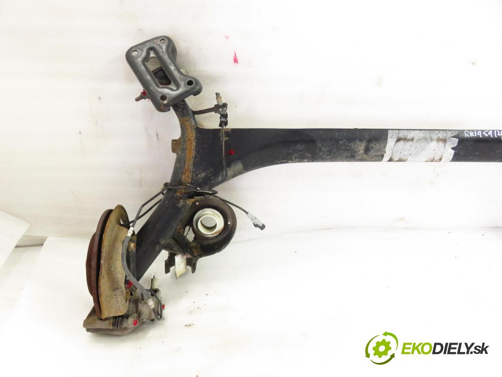 CITROEN C4 I (LC_) HB 2006 80,00 1.6 HDi 109 - 9HZ (DV6TED4) 1560,00 výztuha zadní část ABS