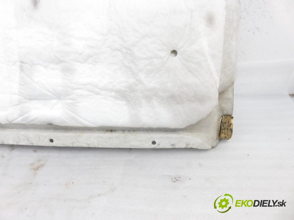 IVECO DAILY VI Furgon FURGON 2020 100,00 3.0 NaturalPower 136 - F1CFA401C 2998,00 Stropný tapacír  (Stropné tapacíre)