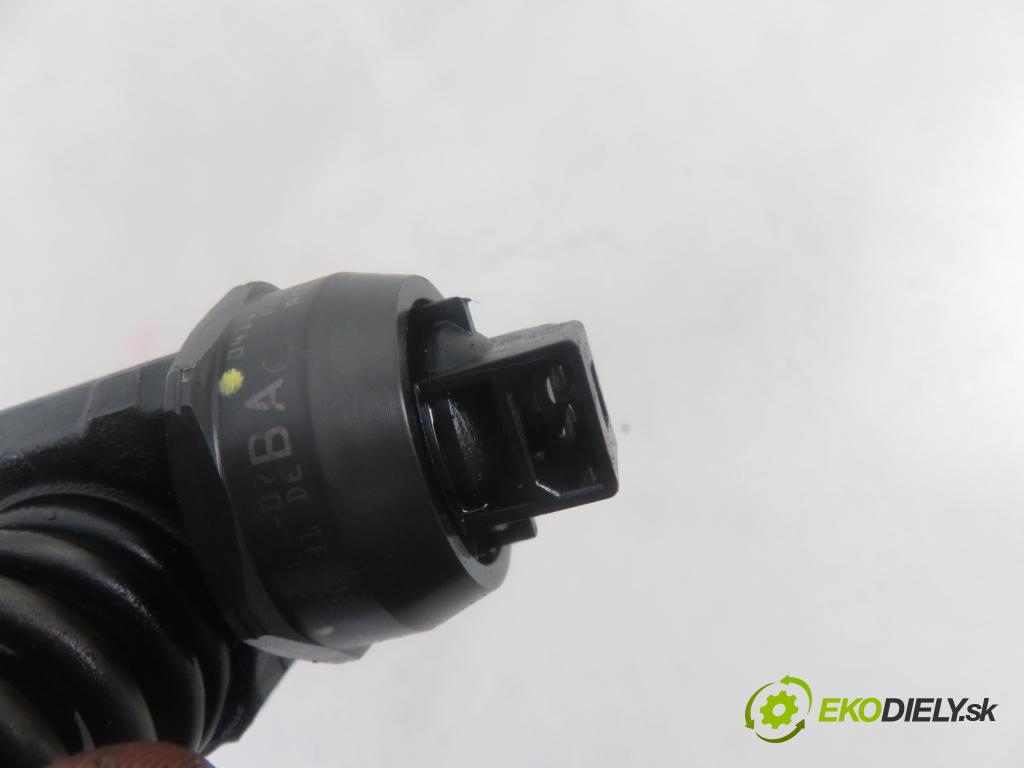 AUDI A3 (8P1) HB 2006 77,00 1.9 TDI PD 105 - BKC 1896,00 Vstrekovač 038130073AG ; 041720215 (Vstrekovače)