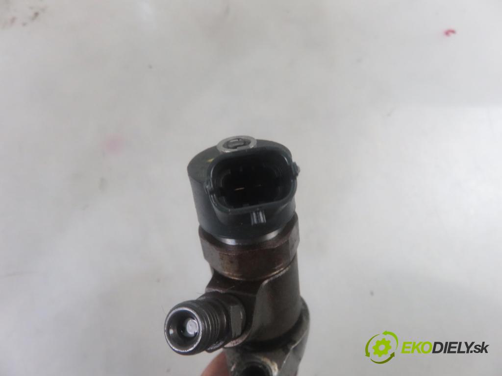 MAZDA 3 (BK) HB 2006 80,00 1.6 DI Turbo 109 - Y601 (PSA) 1560,00 vstrekovač 0445110259 (Vstrekovače)