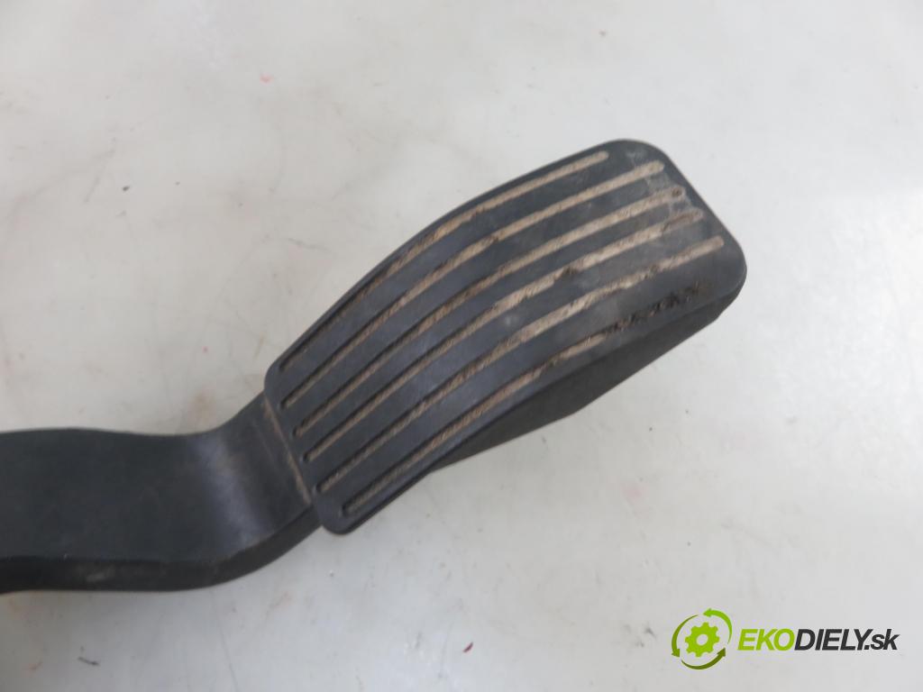 CITROEN C4 I (LC_) HB 2005 65,00 1.4 16V 88 - KFU 1360,00 Potenciometer plynu 0280755001 ; 9660889180 (Pedále)