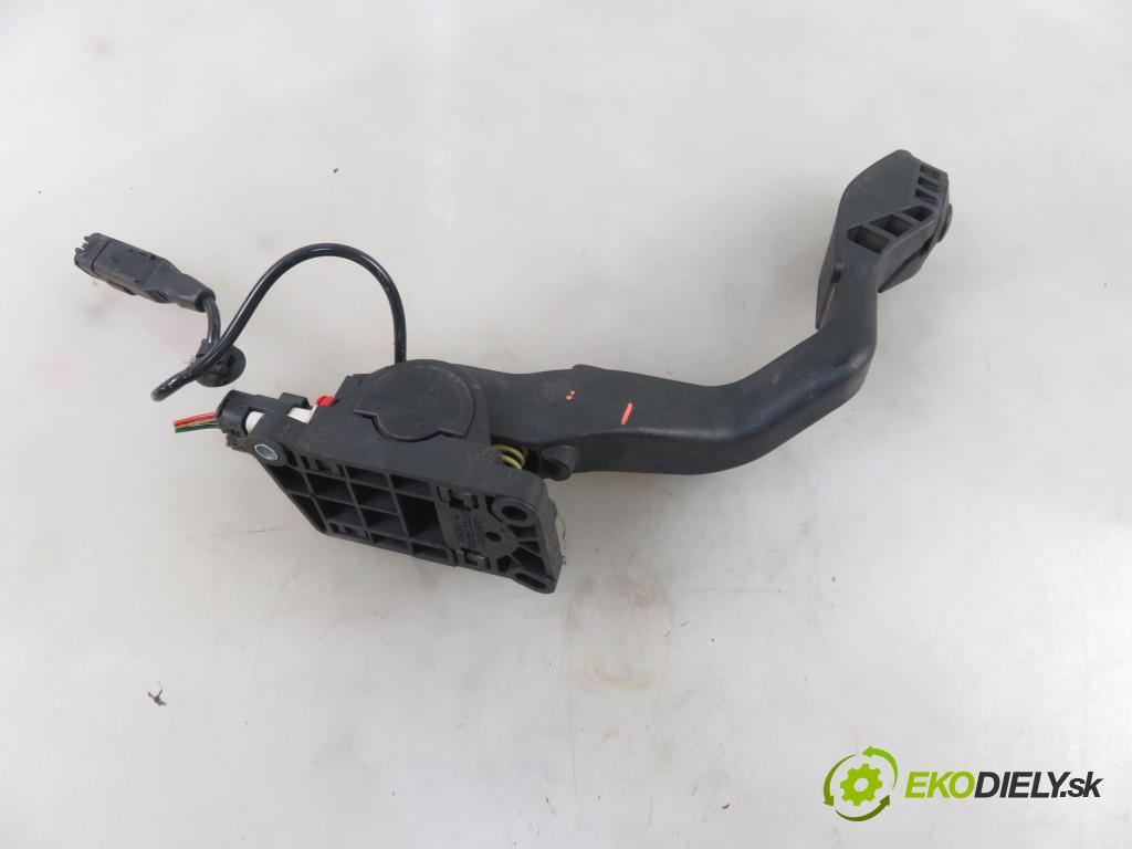 CITROEN C4 I (LC_) HB 2005 65,00 1.4 16V 88 - KFU 1360,00 Potenciometer plynu 0280755001 ; 9660889180 (Pedále)