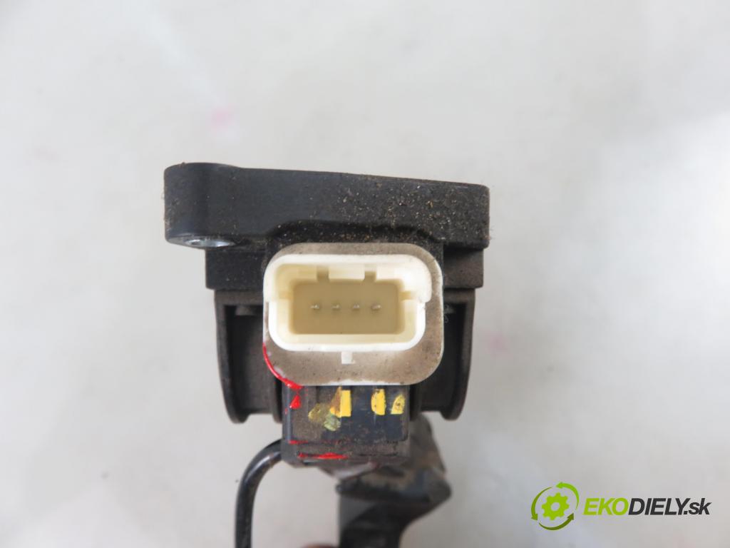 CITROEN C4 I (LC_) HB 2005 65,00 1.4 16V 88 - KFU 1360,00 Potenciometer plynu 0280755001 ; 9660889180 (Pedále)