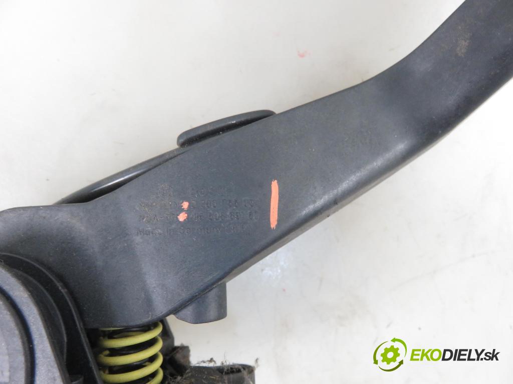 CITROEN C4 I (LC_) HB 2005 65,00 1.4 16V 88 - KFU 1360,00 Potenciometer plynu 0280755001 ; 9660889180 (Pedále)