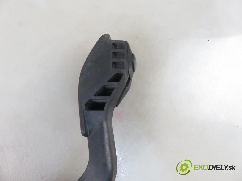 CITROEN C4 I (LC_) HB 2005 65,00 1.4 16V 88 - KFU 1360,00 Potenciometer plynu 0280755001 ; 9660889180 (Pedále)